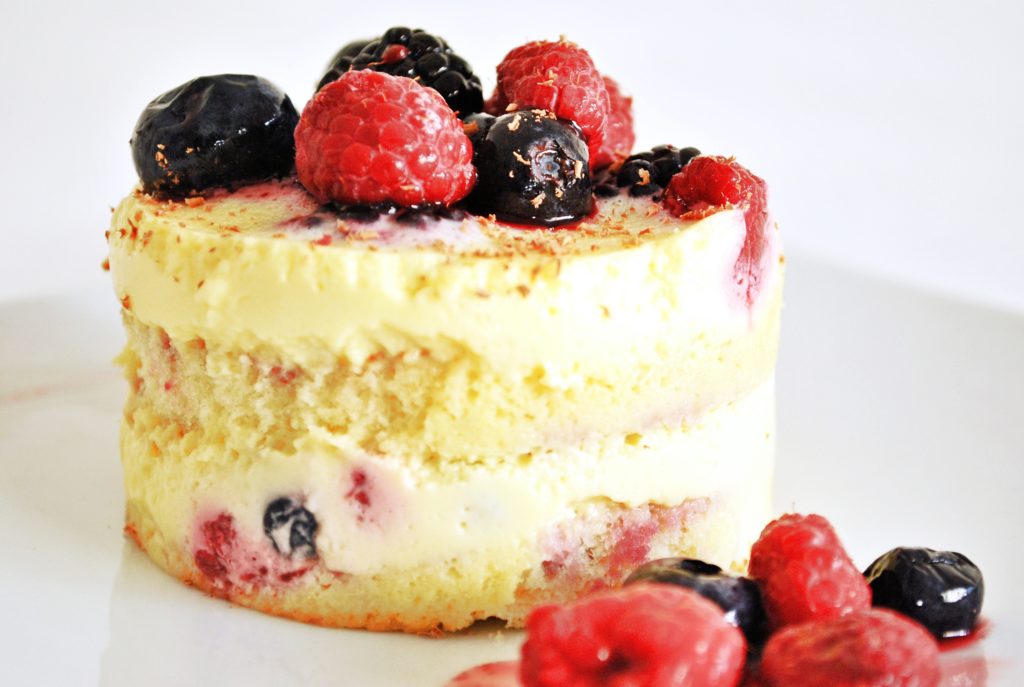 tiramisú ai frutti di bosco 1