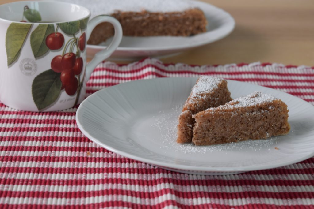 Torta senza glutine di albumi e cioccolato